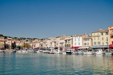 Cassis şehrinin limanı