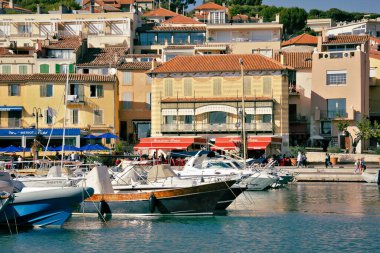Cassis şehrinin limanı