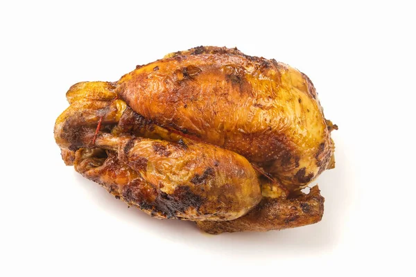 Beyaz arka planda izole edilmiş leziz ızgara tavuk manzarası.
