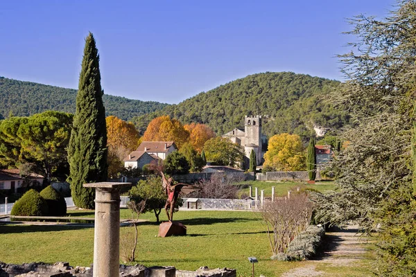 Blick Auf Die Kapelle Und Die Römischen Überreste Vaison Romaine — Stockfoto