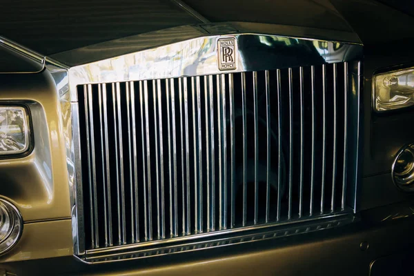 Grille Voiture Luxe Marque Rolls Royce — Photo