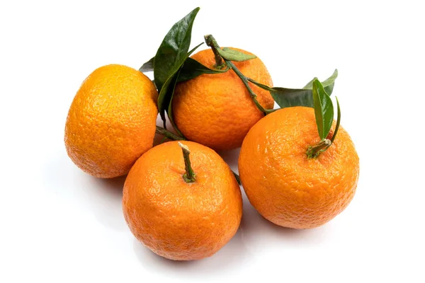 Group Clementines Leaves Closeup Isolated White Background — Stock Photo, Image