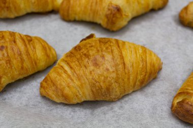 Tablo taze kruvasanlar 