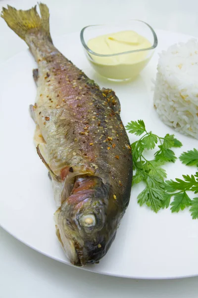 Grilled Fish Sauce Parsley — Stock Photo, Image