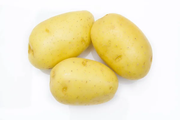 Patate Fresche Isolate Fondo Bianco — Foto Stock