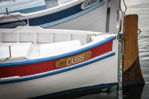 Łodzie Nabrzeżu Porcie Cassis — Zdjęcie stockowe