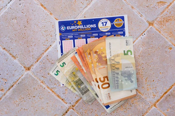 Bilhete Lotaria Notas Moedas Euro — Fotografia de Stock