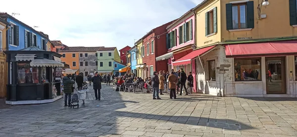 ヴェネツィア イタリア 8月21 2017 イタリアのヴェネト州ブラノの街の通りの景色 — ストック写真