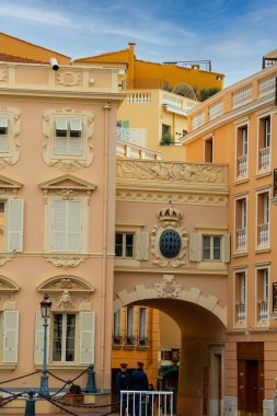 Monako 'daki prensin saray meydanının manzarası