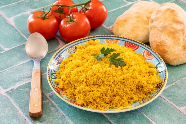 Delizioso Riso Curry Pomodori Freschi Tavola — Foto Stock