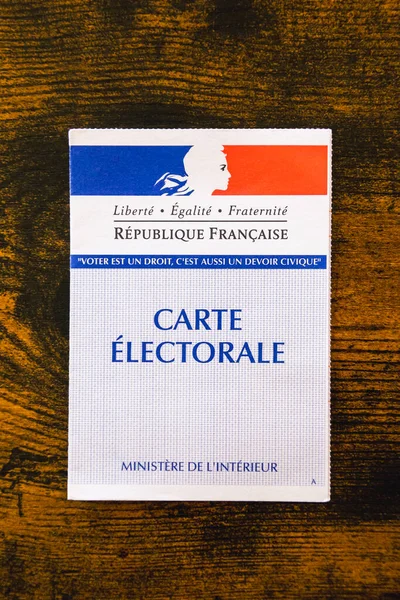 Κάρτα Ψηφοφόρων Γραφή Στη Γαλλική Εκλογική Κάρτα Γαλλική Δημοκρατία — Φωτογραφία Αρχείου