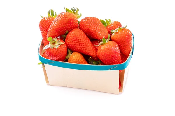 Reife Erdbeere Einem Punnet Auf Weißem Hintergrund — Stockfoto