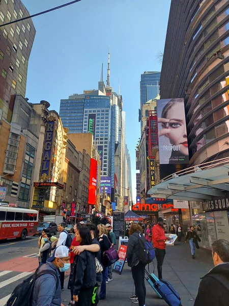Pessoas Andando Longo Rua Nova York — Fotografia de Stock