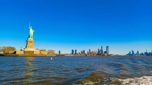 Nova Iorque Skyline Com Arranha Céus Manhattan Estátua Liberdade — Fotografia de Stock