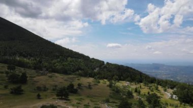 Mont Serein 'den yazın dağların manzarası