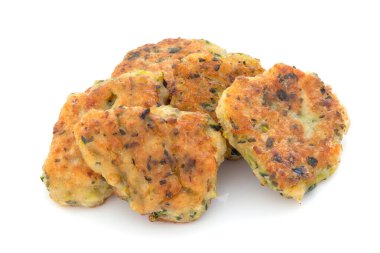 kabak böreği yakın plan beyaz arka planda izole edilmiş.