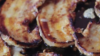 Tavada pişirilmiş pastırma