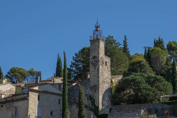 Ρολόι Πύργος Vaison Romaine Κάτω Από Ένα Μπλε Ουρανό — Φωτογραφία Αρχείου