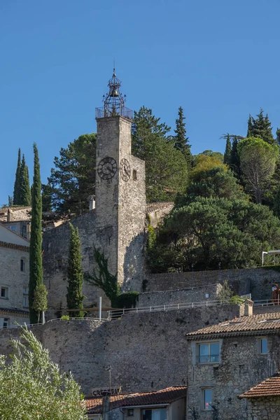 Ρολόι Πύργος Vaison Romaine Κάτω Από Ένα Μπλε Ουρανό — Φωτογραφία Αρχείου