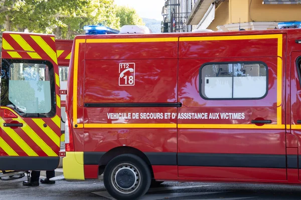 Camião Bombeiros Francês Intervenção Uma Rua — Fotografia de Stock