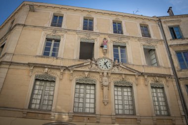 Hotel de Ville 'in Jacquemard Cephesi - Belediye Binası, Nimes, Fransa, Avrupa