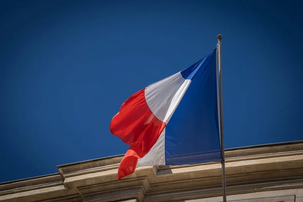 Прапор Франції Під Синім Небом — стокове фото