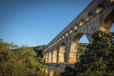Pont du Gard 'da gün batımı
