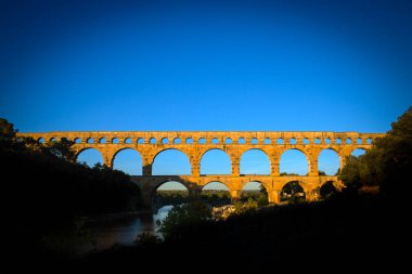 Pont du Gard 'da gün batımı