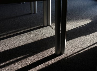 Işık ve gölge ve aydınlık ve karanlık arasındaki zıtlık