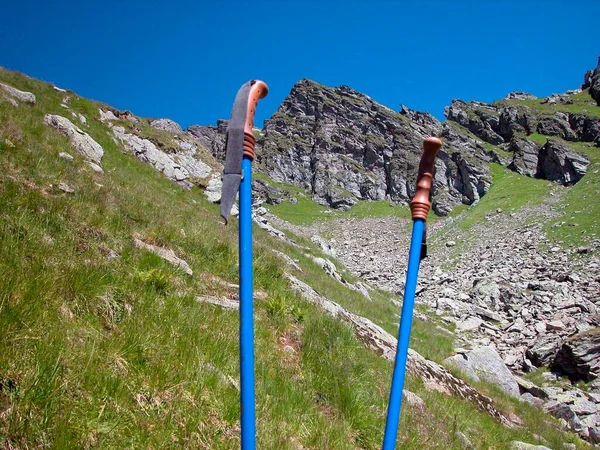 Bâton Marche Pour Randonnée Dans Les Montagnes Dans Les Alpes — Photo