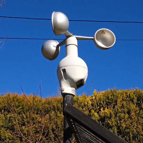 Windmessung Durch Wetterstation Beobachtung Der Wetterbedingungen Der Meteorologie — Stockfoto