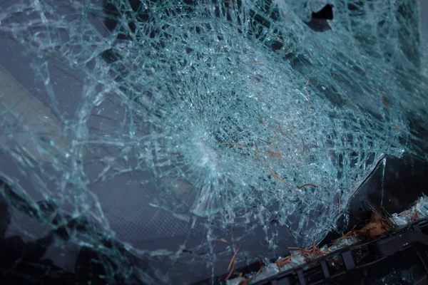 汽车挡风玻璃破碎 车辆玻璃损坏 — 图库照片