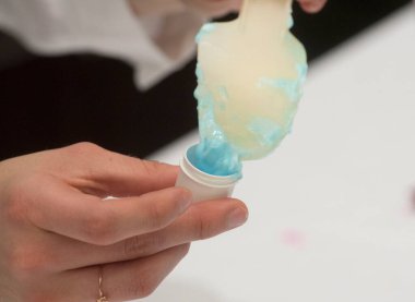 Eczanede merhem üretimi, cilt için ilaç üretimi