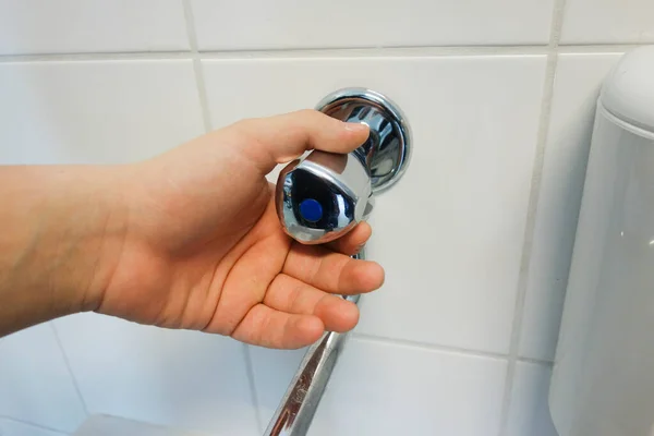 Een Waterkraan Waterkraan Voor Drinkwatervoorziening — Stockfoto