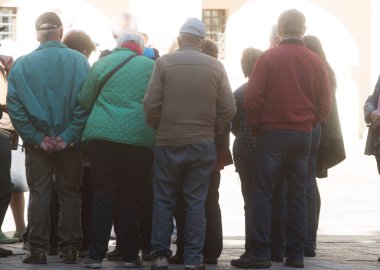 communication and meeting in old age, leisure as a group of people