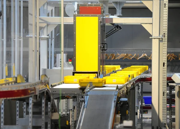 Conveyor Belt Warehouse Logistics Blue Boxes Industrial Storage Room — Photo