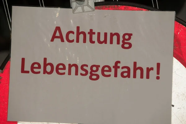 Небезпека Життя Або Небезпека Смертельного Знаку — стокове фото