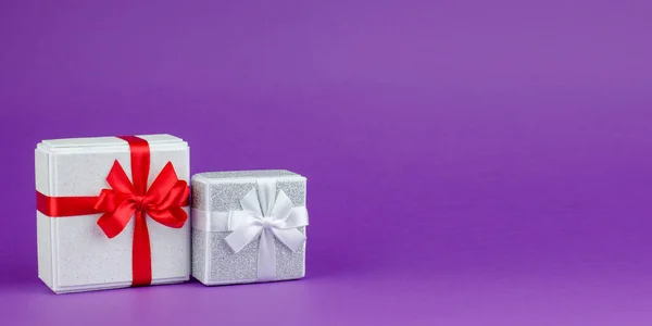 Big Small Gift Boxes Purple Background — Stockfoto