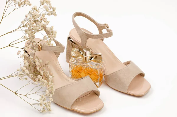 Beautiful Women Shoes Perfume White Background Close — Fotografia de Stock