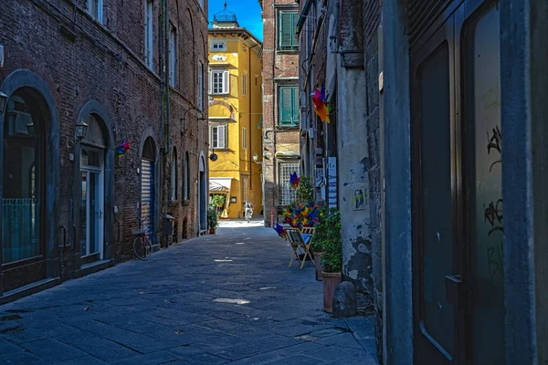 Алея Історичному Центрі Лукки Тоскані — стокове фото