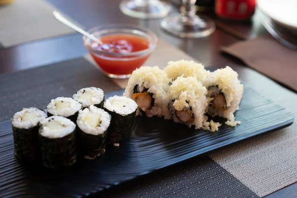 Traditional Japanese Rolls Sushi Cucumbers Rolls Sushi Shrimps Fried Black — Stock Photo, Image