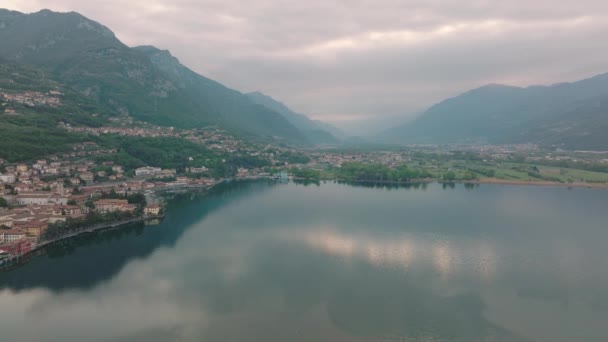 Aeriel View Lake Iseo Sunrise Left City Lovere Which Runs — Stok video