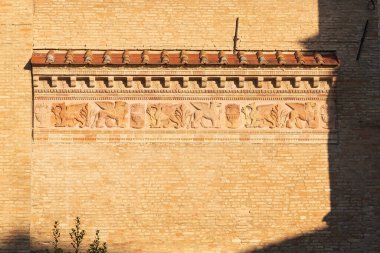 Batı Avrupa 'daki erken dönem Hıristiyan Bizans sanatının en önemli örneklerinden biri olan Basilica di San Vitale, Ravenna, Emilia-Romagna, İtalya