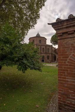 Batı Avrupa 'daki erken dönem Hıristiyan Bizans sanatının en önemli örneklerinden biri olan Basilica di San Vitale, Ravenna, Emilia-Romagna, İtalya