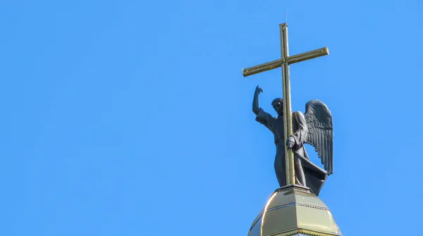 Ternopil Deki Ukrayna Katolik Kilisesi Nin Kubbesinde Haçlı Bir Melek — Stok fotoğraf