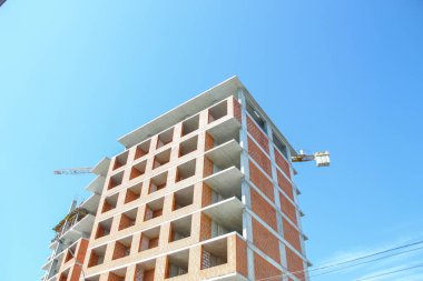 Construction of a residential building on 14 floors