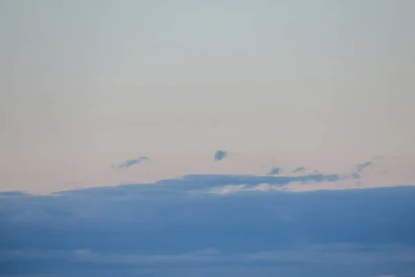 Gyönyörű Kék Felhők Égen — Stock Fotó