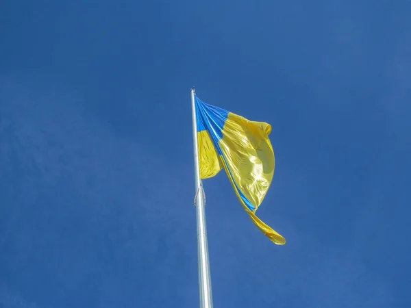 Bandiera Gialla Blu Dell Ucraina Sul Pennone — Foto Stock