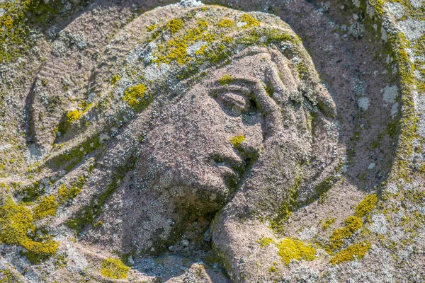 Sculpture Pierre Sur Tombe Dans Cimetière Chrétien — Photo