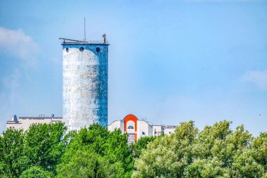 Şehrin ve sanayi bölgesinin genel manzarası